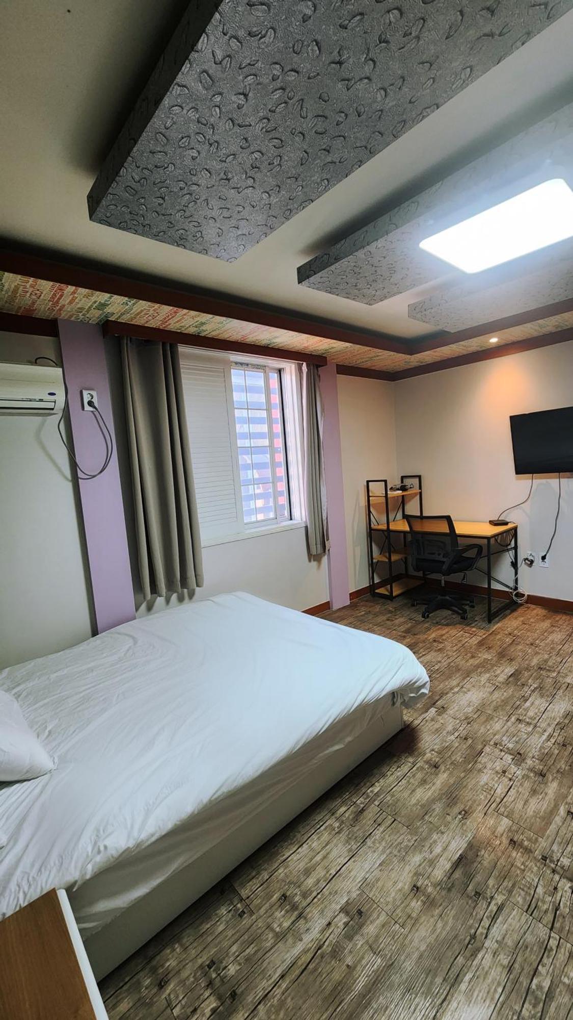 Kimchee Busan Downtown Guesthouse ภายนอก รูปภาพ