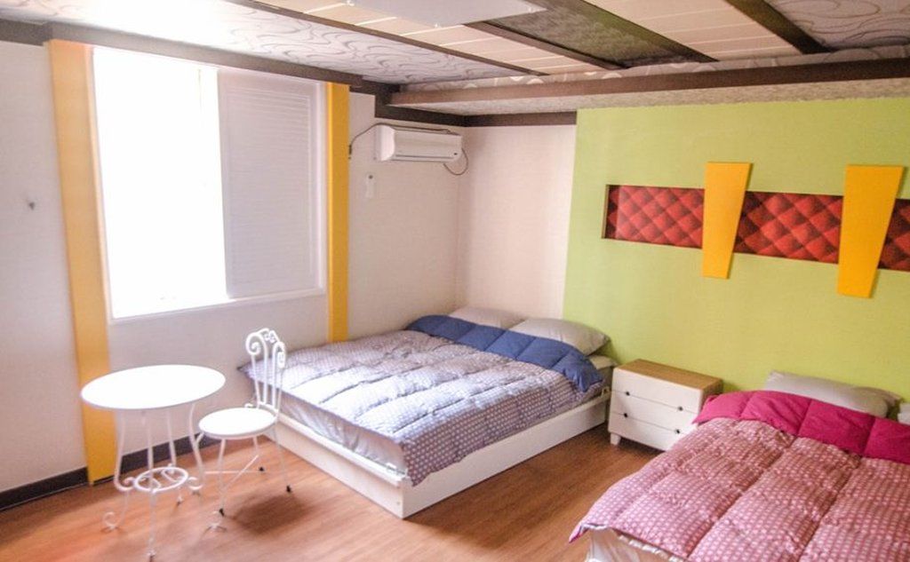 Kimchee Busan Downtown Guesthouse ภายนอก รูปภาพ